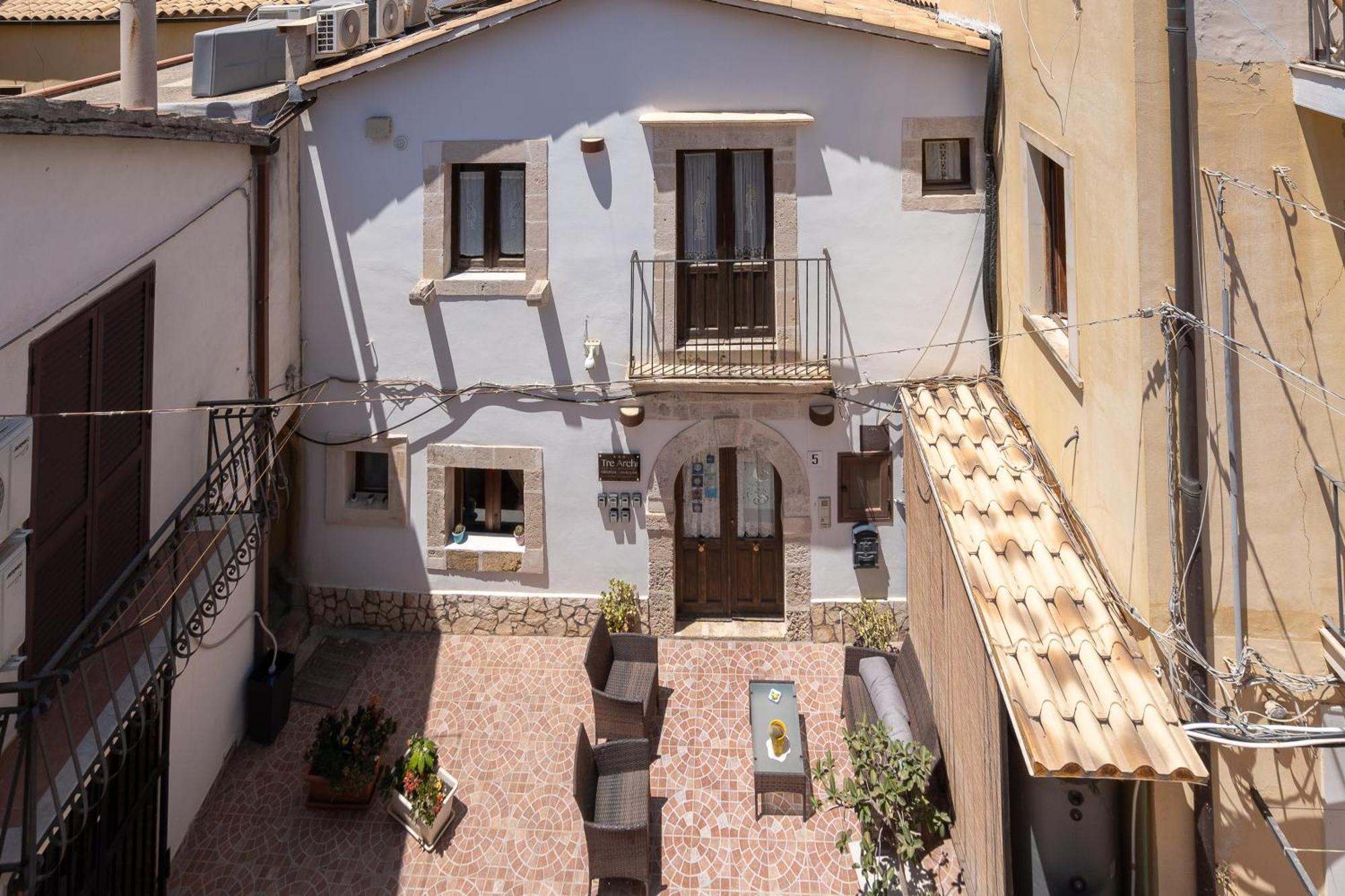 Elsa D'Ortigia - I Tre Archi Hotel Syracuse Luaran gambar