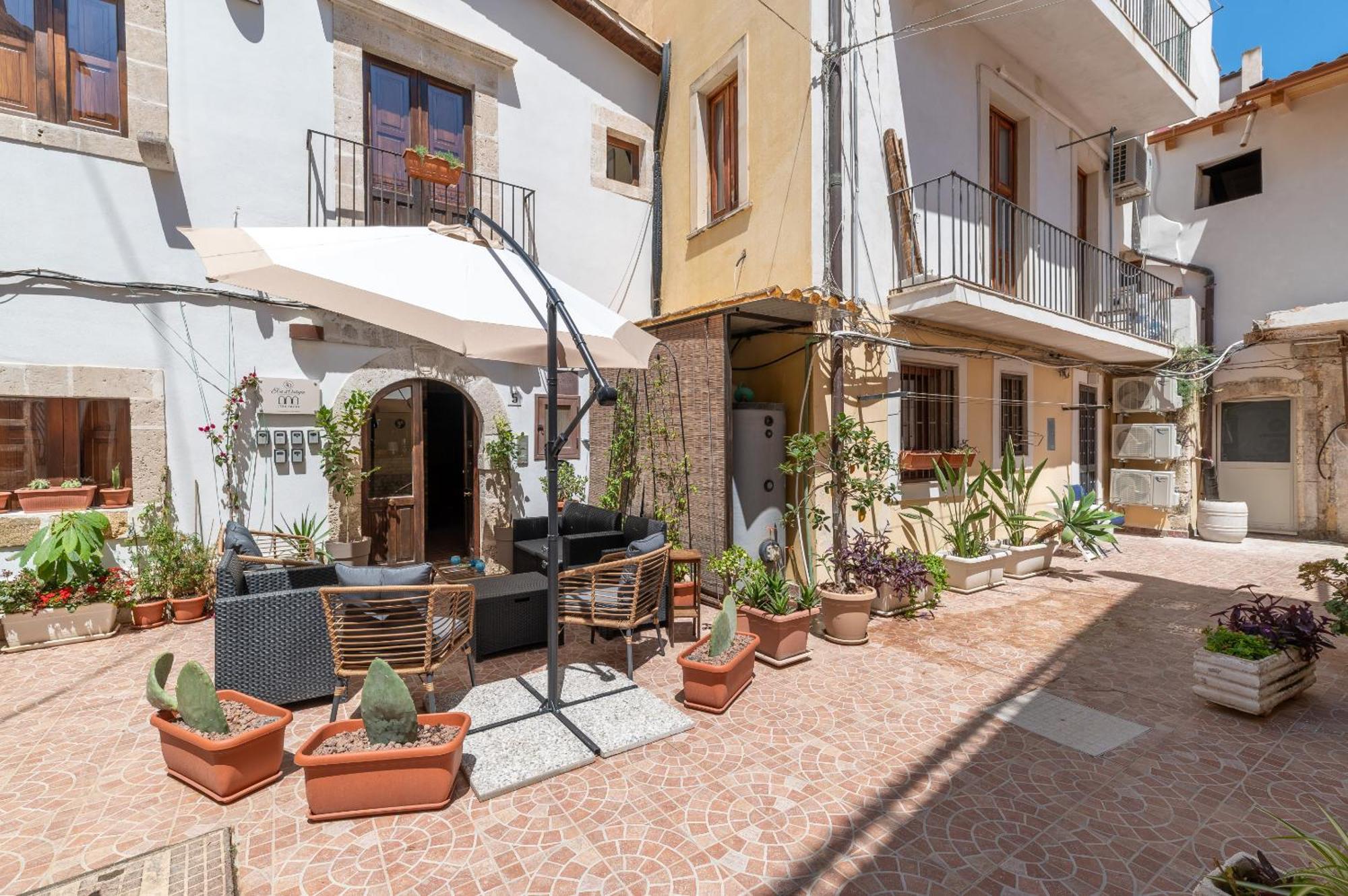 Elsa D'Ortigia - I Tre Archi Hotel Syracuse Luaran gambar